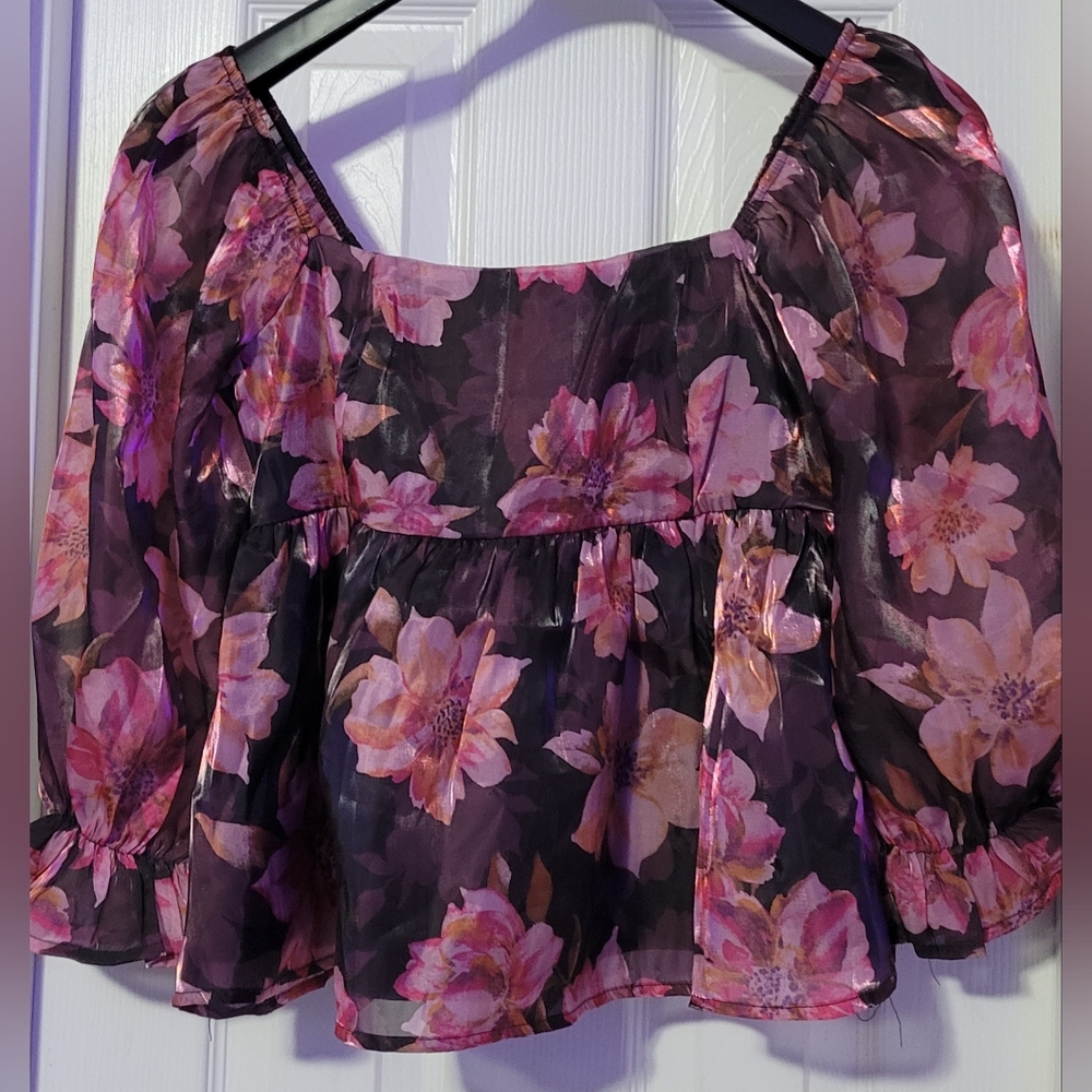 Thirty/Thirty - Floral Babydoll Blouse – Metallic Sheer